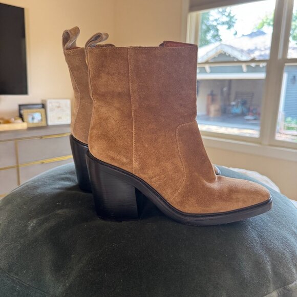 Tory Burch Shoes - Suede like newish Tori burch ankle boots
